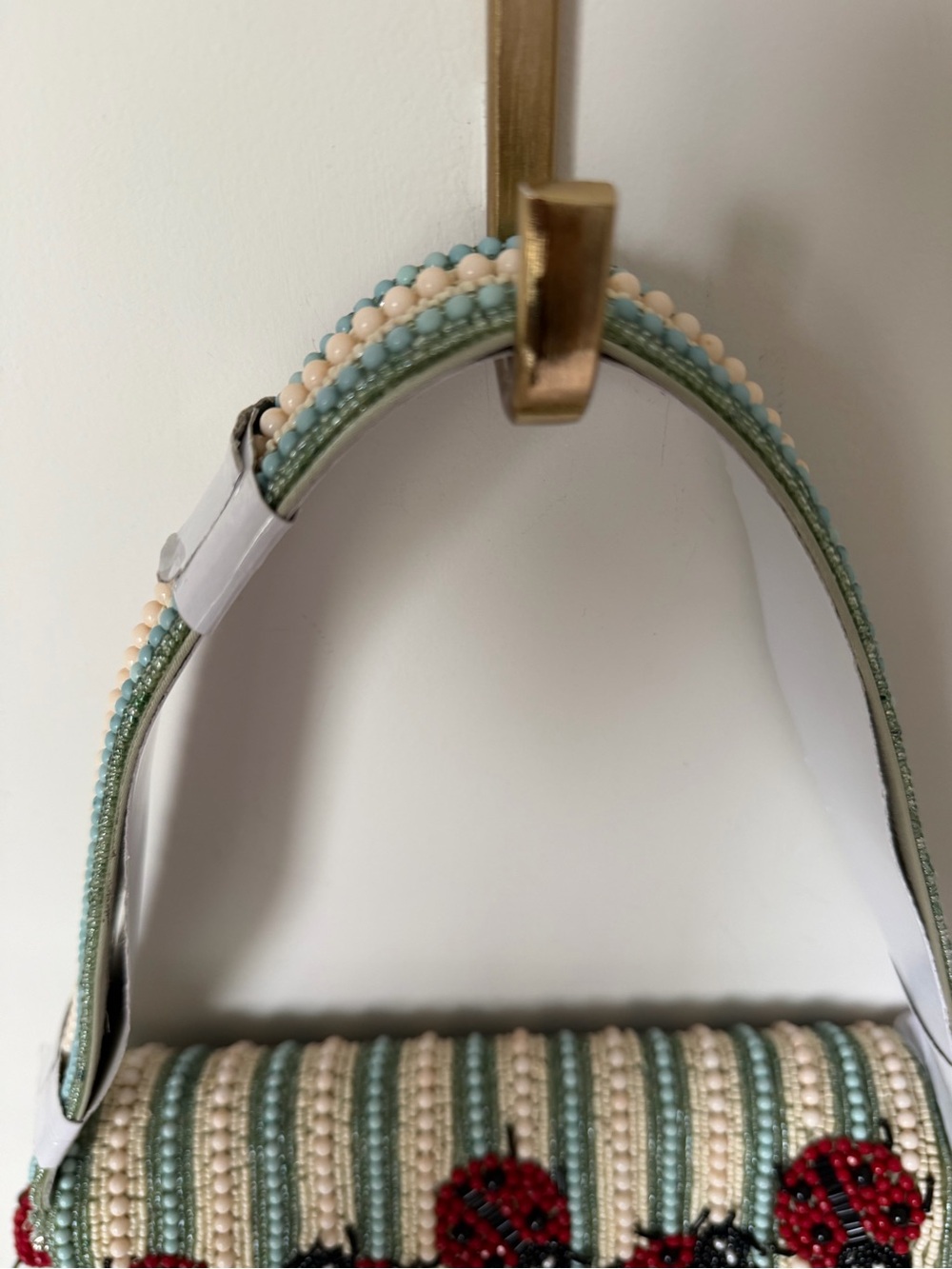 Viral Beaded Ladybug striped Shoulder Bag in green and Cream - Picture 3 of 7